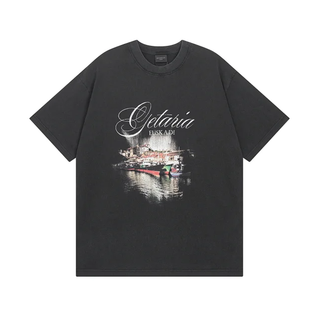 Balenciaga T-Shirts Oversized logo graphic T-shirt product detail image 22