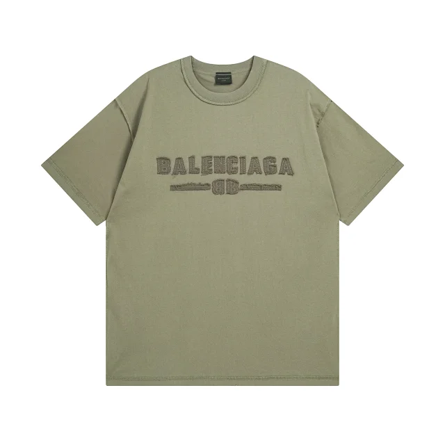 Balenciaga T-Shirts Oversized logo graphic T-shirt product detail image 16