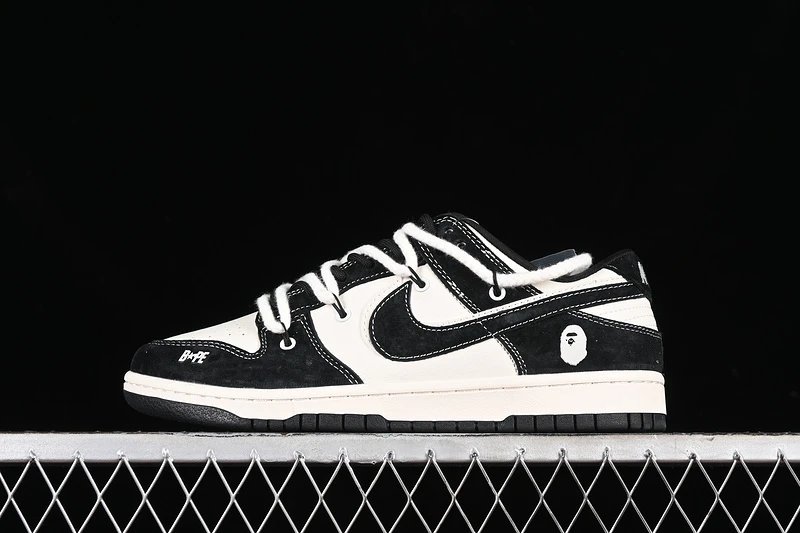 Nike Dunk Low Black White Sneakers