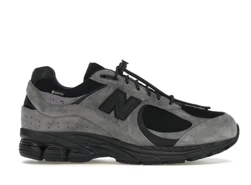 New Balance 2002R Gore-Tex JJJJound Carbón