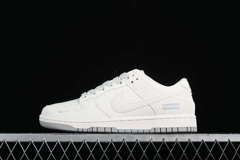 Nike Dunk Low White Sneakers