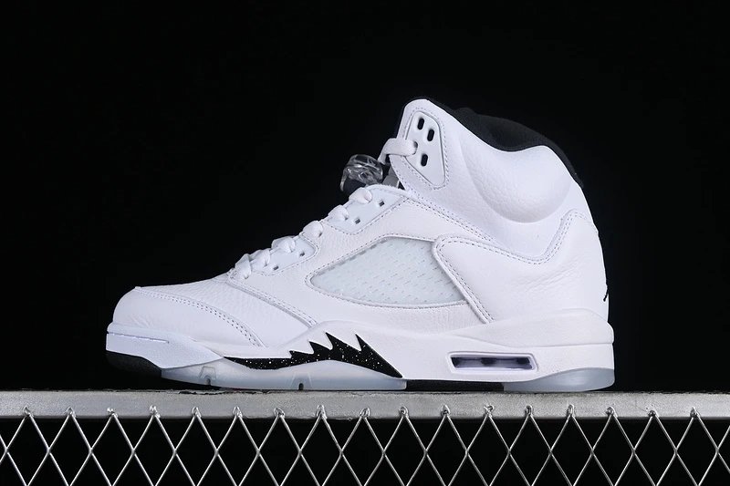 Jordan Air Jordan 5 Image White Black Sneakers