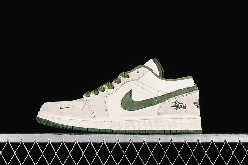 Jordan Air Jordan 1 Low White Green Sneakers