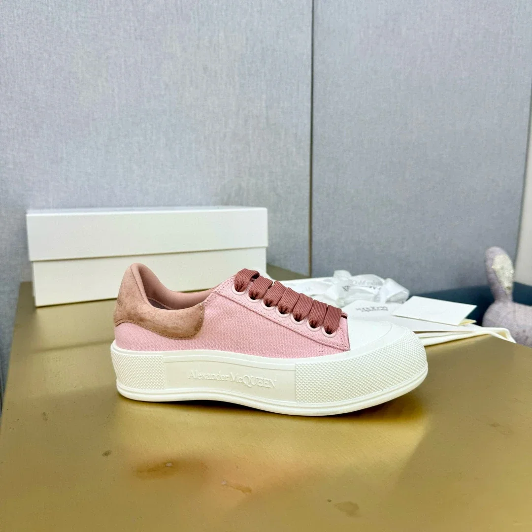 Alexander McQueen - Colección de 4 estilos
