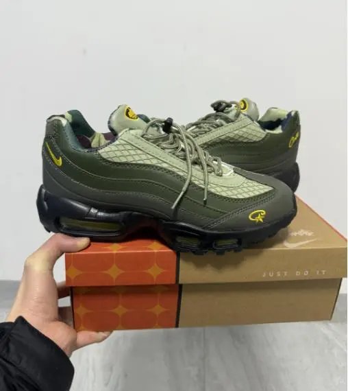 Air Max Corteiz Powder — 10 colorway — USFans Spreadsheet photo
