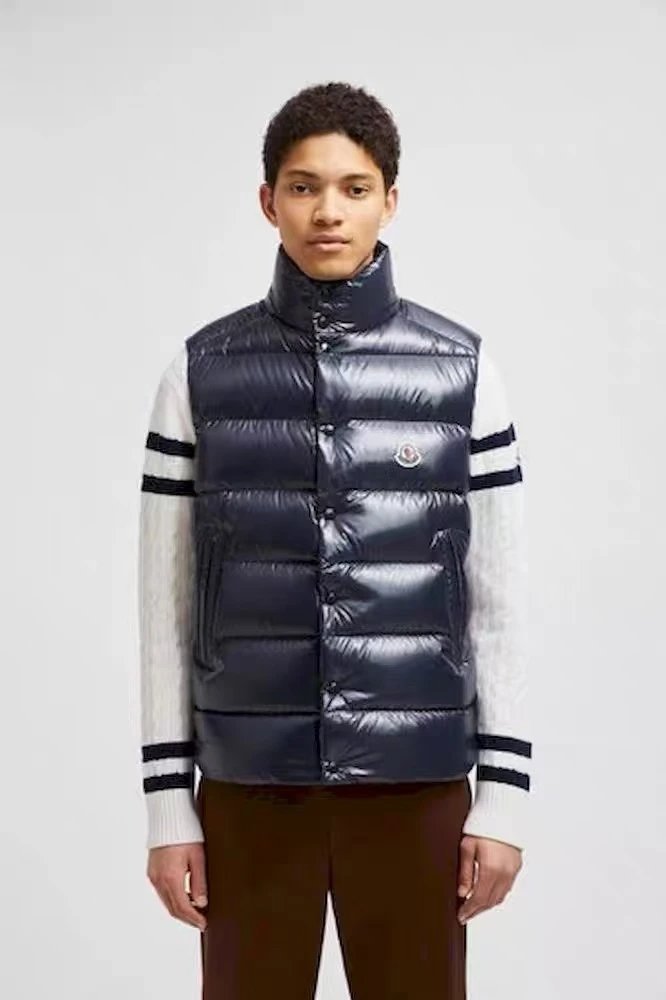 Moncler Vest Black Bormes — navy blue without hat colorway — USFans Spreadsheet photo