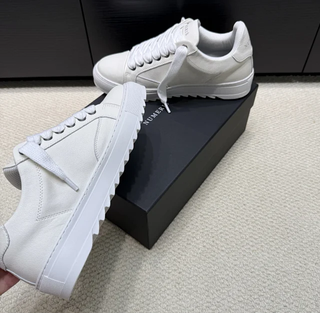 Numeris Sneakers Low-Top Lace-Up with Serrated Sole product detail image 11