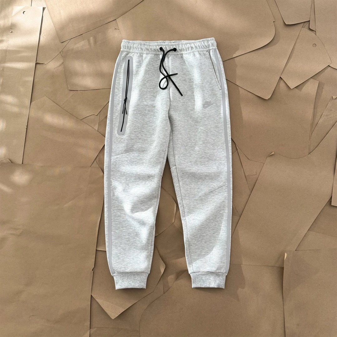 Nike Jacket — Grey pants colorway — USFans Spreadsheet photo