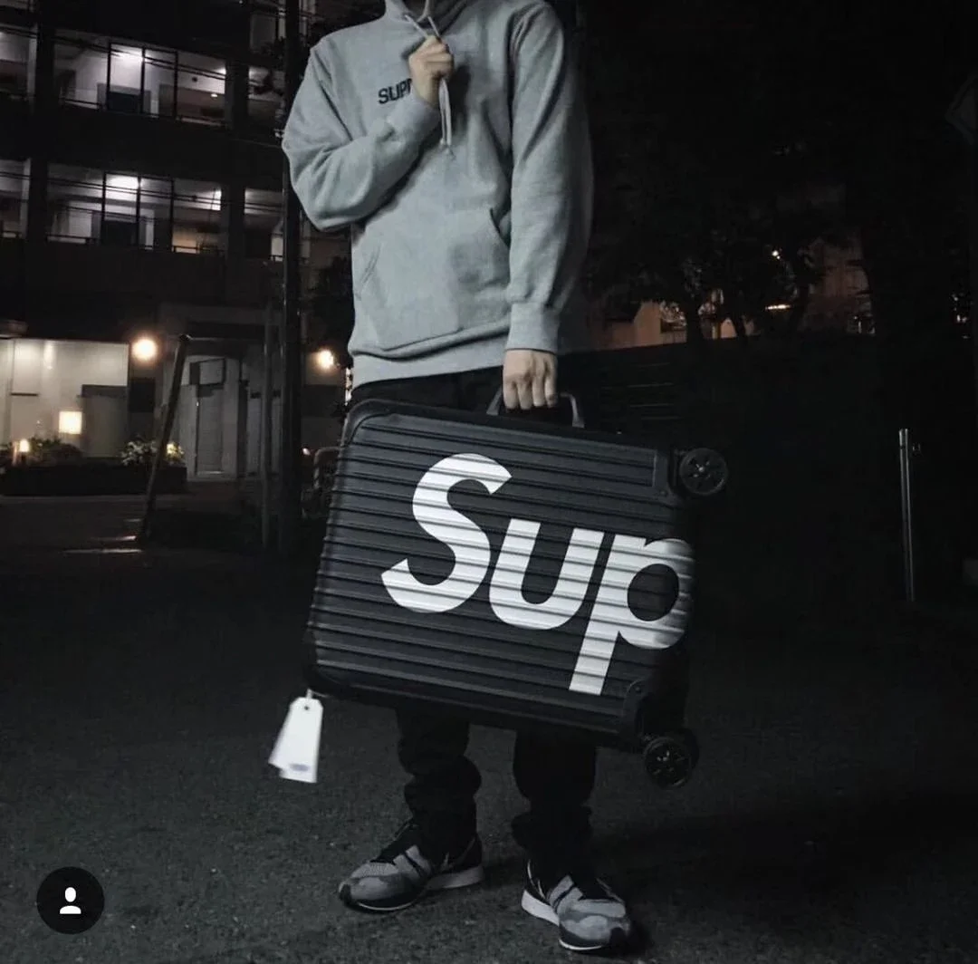 Supreme Maleta