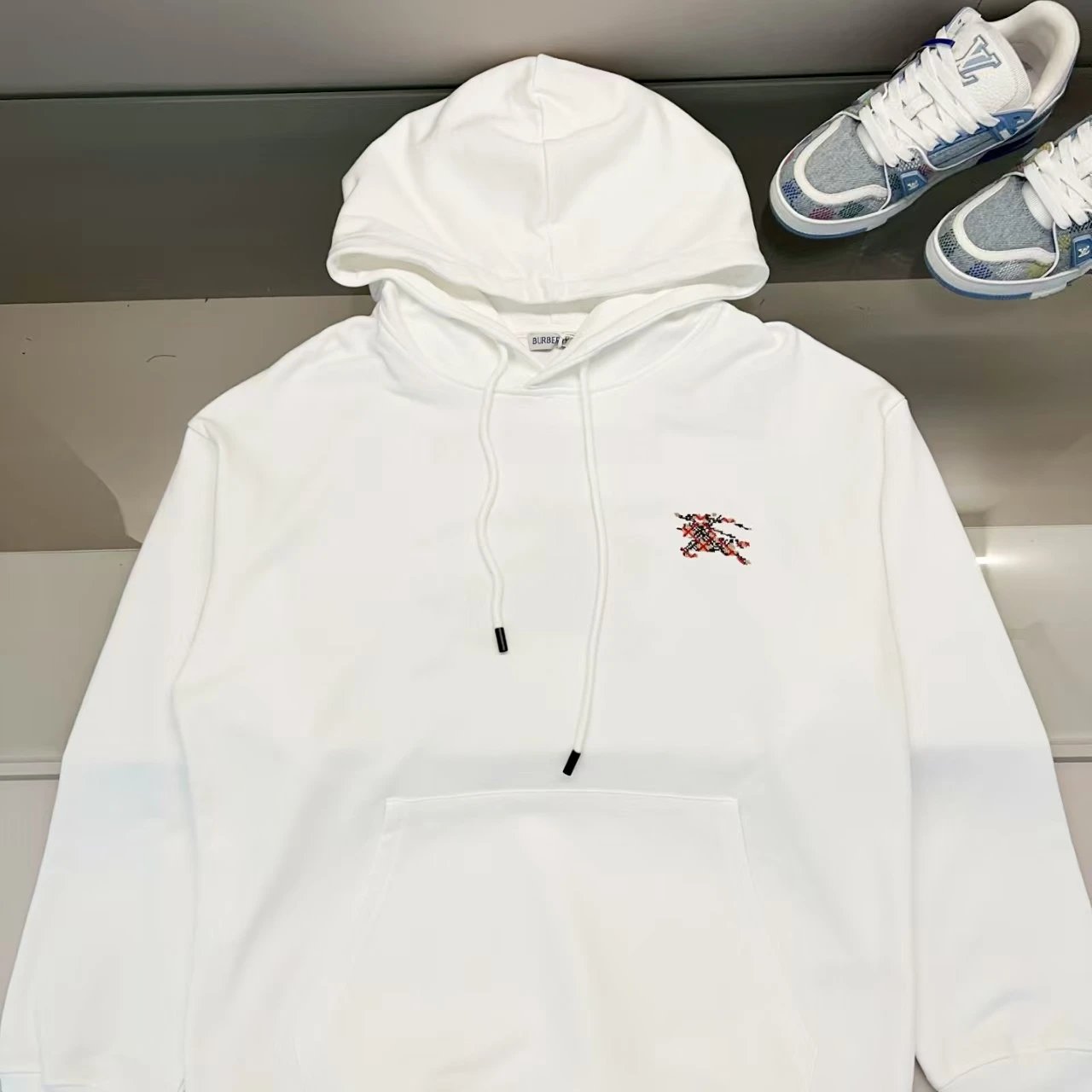 Burberry Hoodie — white colorway — USFans Spreadsheet photo