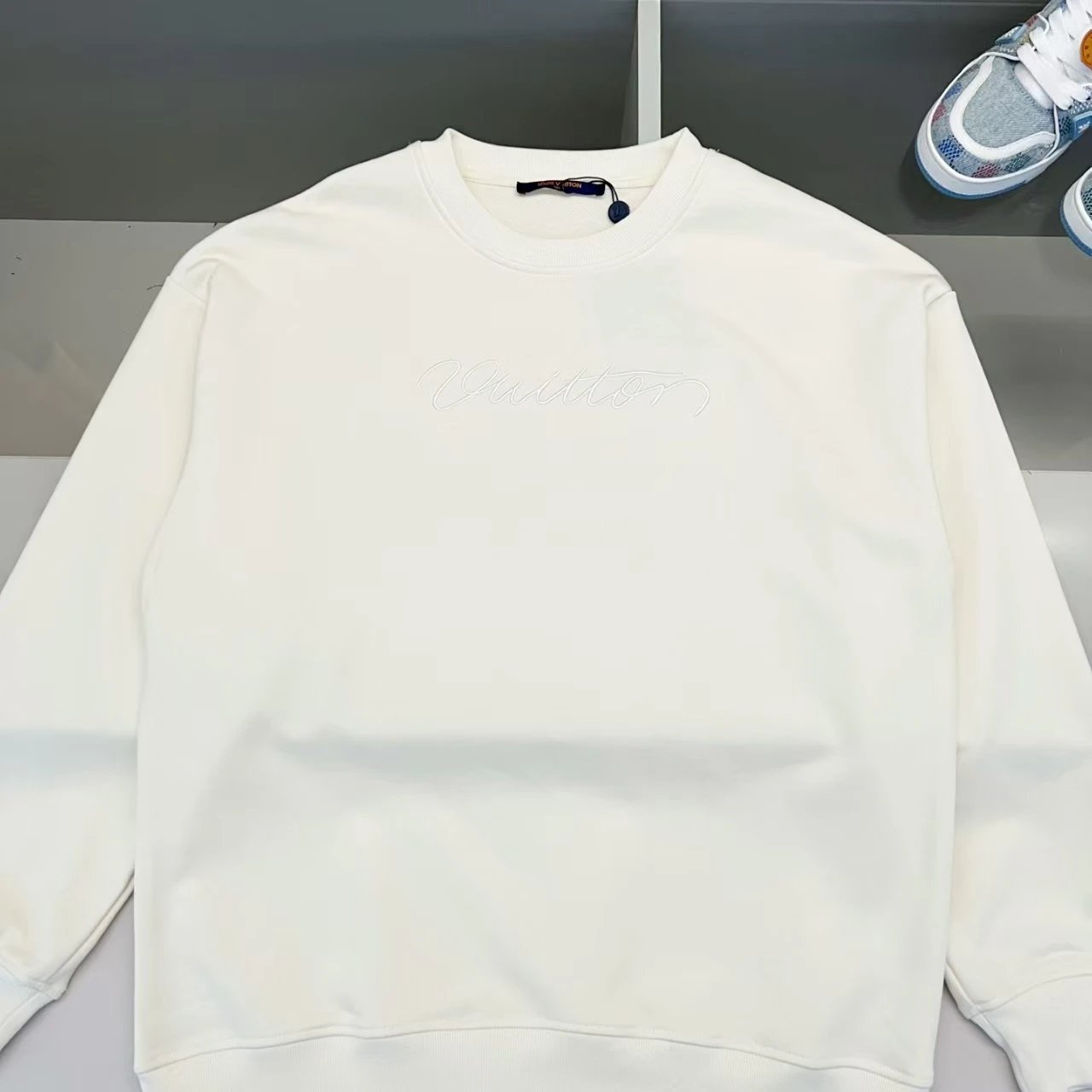 LV Hoodie — white colorway — USFans Spreadsheet photo