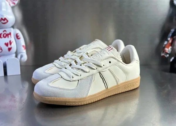 Adidas Samba [13+ styles]