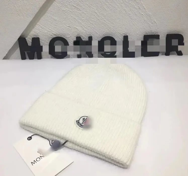Budget Moncler Beanie — Knit Hat White colorway — USFans Spreadsheet photo