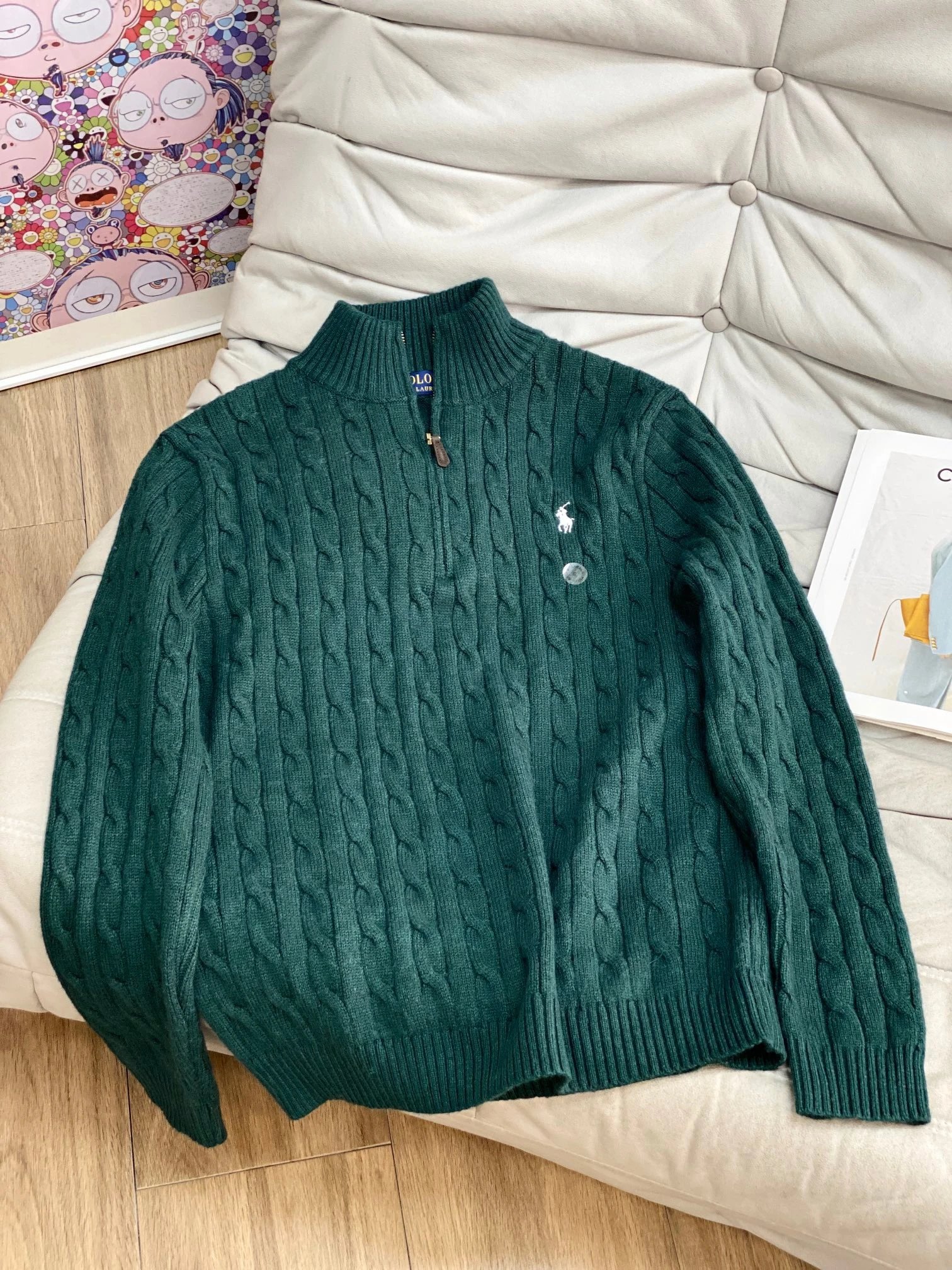 dark green