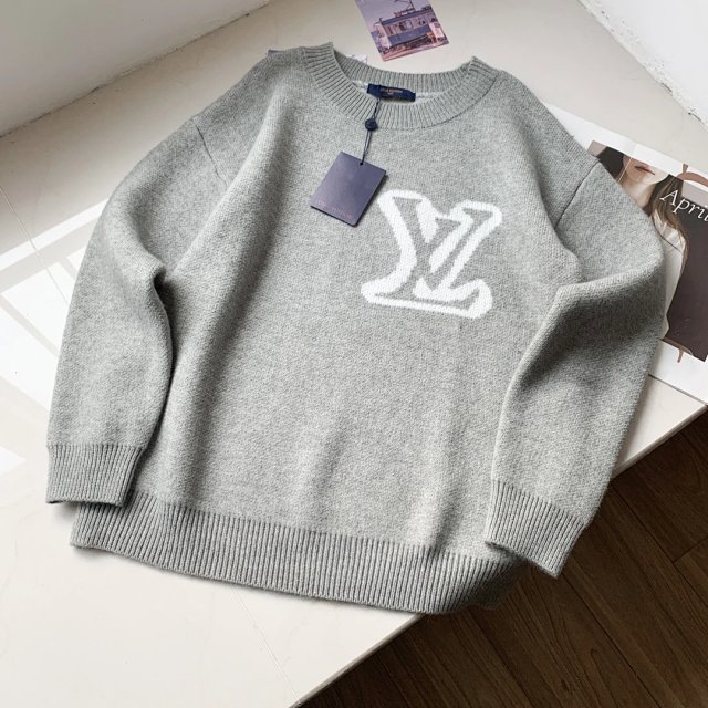 LV Sweater: seller detail photo 3