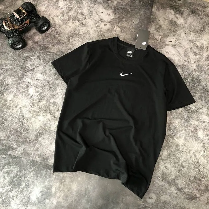 Nike Basic Swoosh T-Shirt