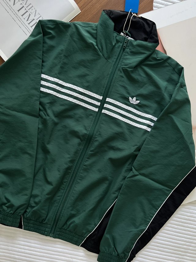 Adidas jacket: seller detail photo 1