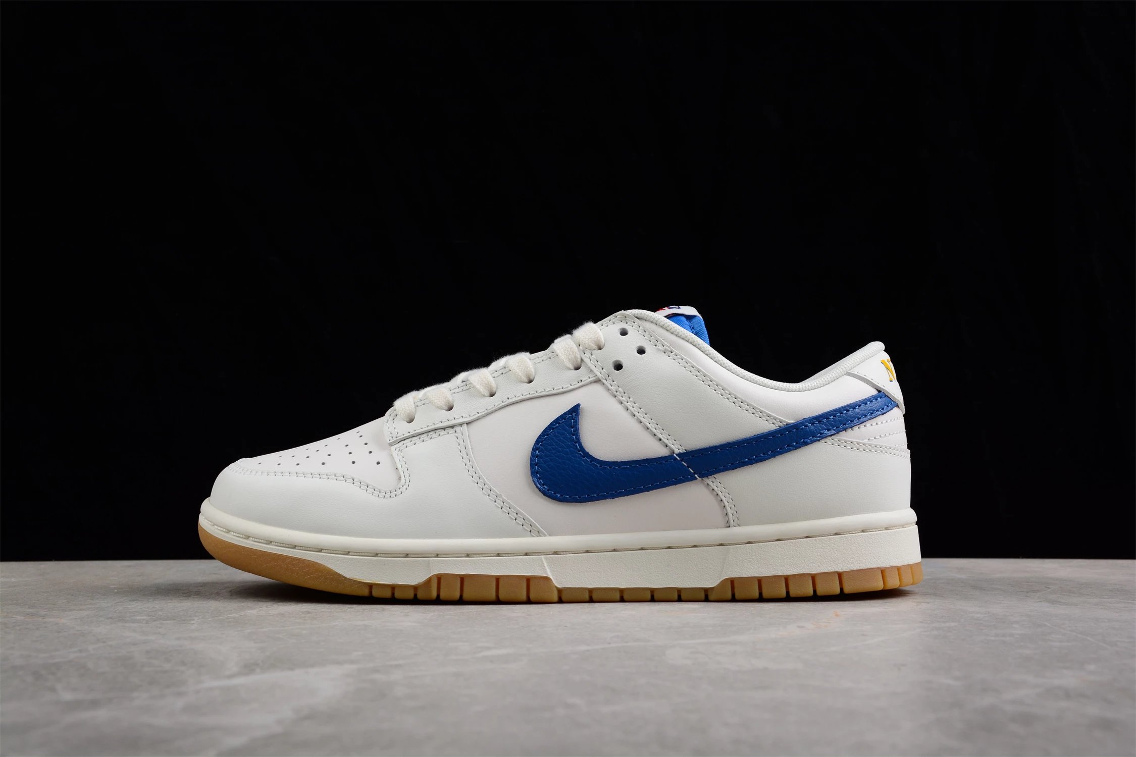 DX3198-133 Milk Blue