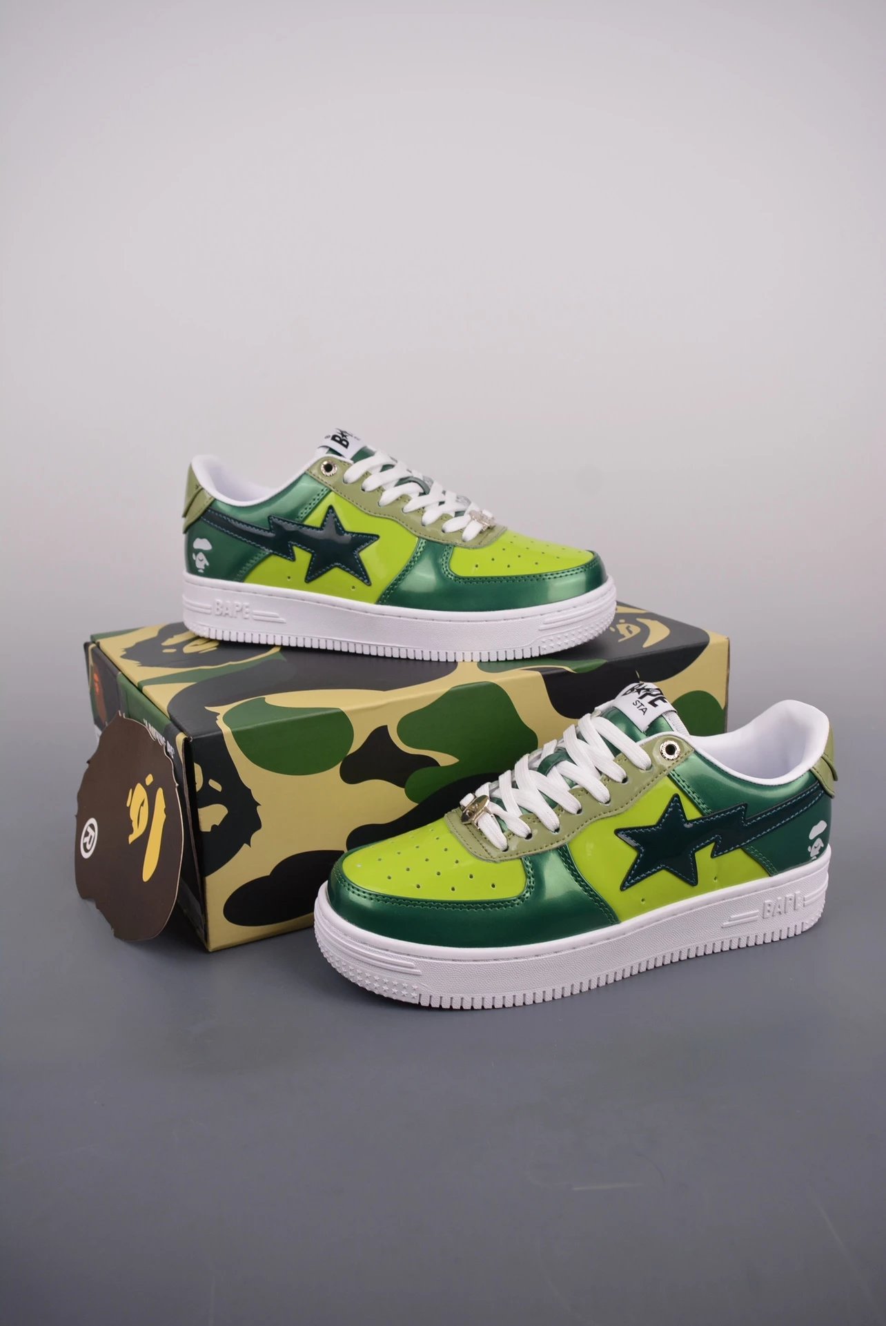 Bapesta Sneakers — Electric green colorway — USFans Spreadsheet photo