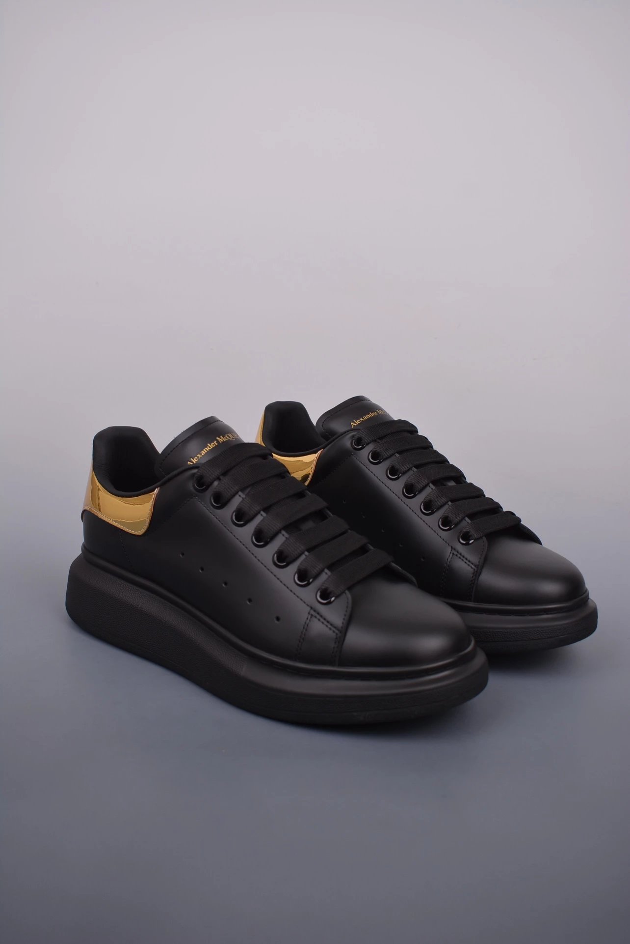 Alexander Mcqueen Leather White Black 12