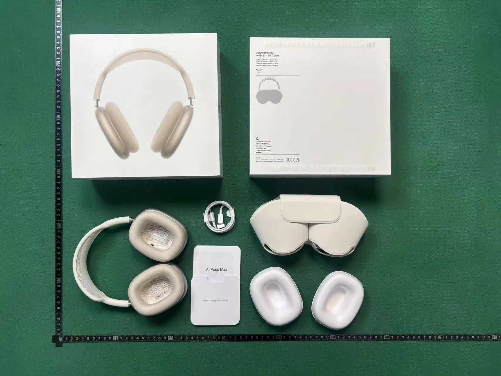 Metal AirPods max BT chip V2 Starlight SKU image