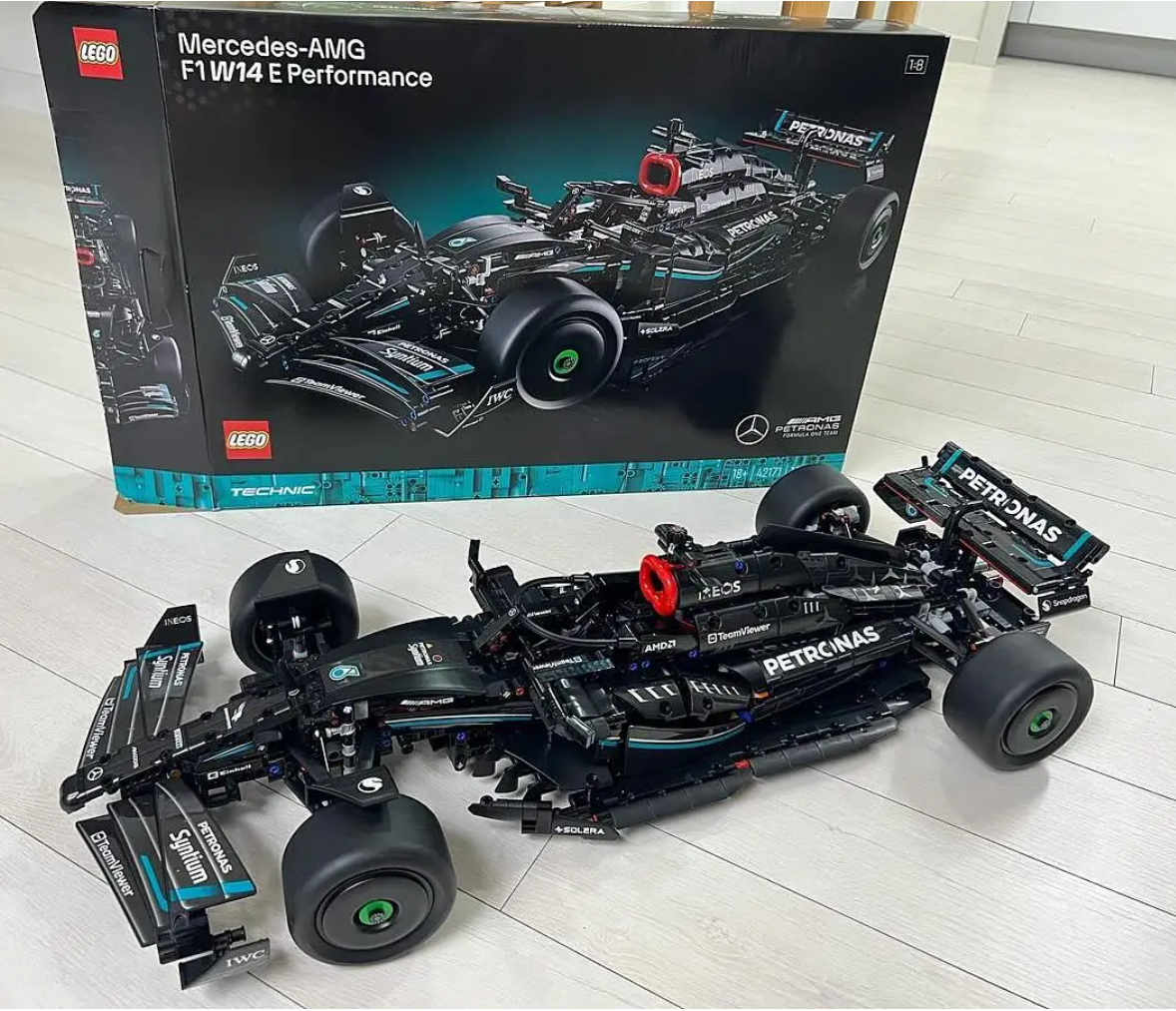 LEGO Assorted Technic construction sets — Mercedes-AMG F1-- with logo