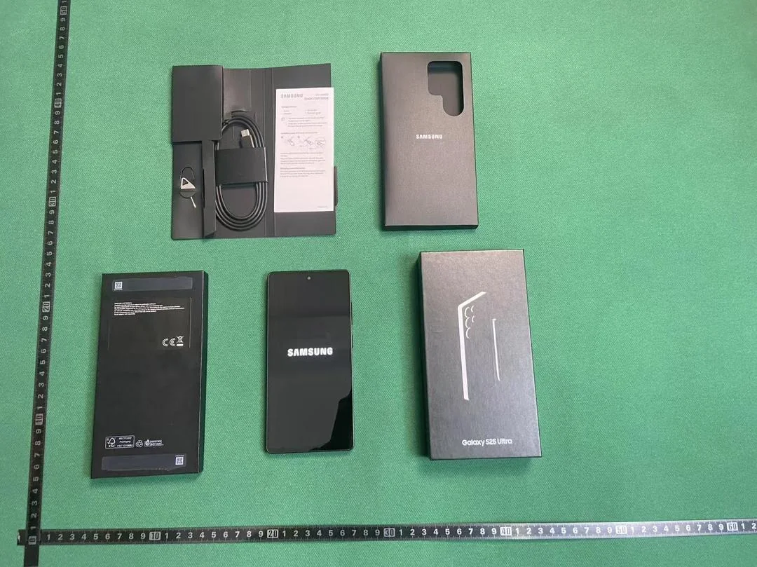 Samsung Galaxy S24 Ultra Graphite Smartphone with S Pen Electronics - 11