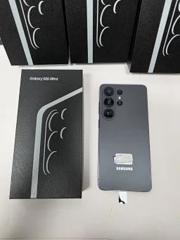 thumbnail for Super Reps-Better quality s26ultra+ iphone17-16 pro max.Valid serial No.+original box+a fake box+free phone cas