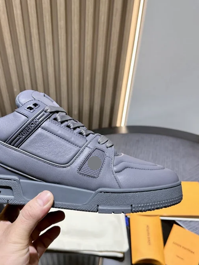 L@V  Trainer  Sneakers  |  Women's shoes：35~40. Men's shoes：38~45.