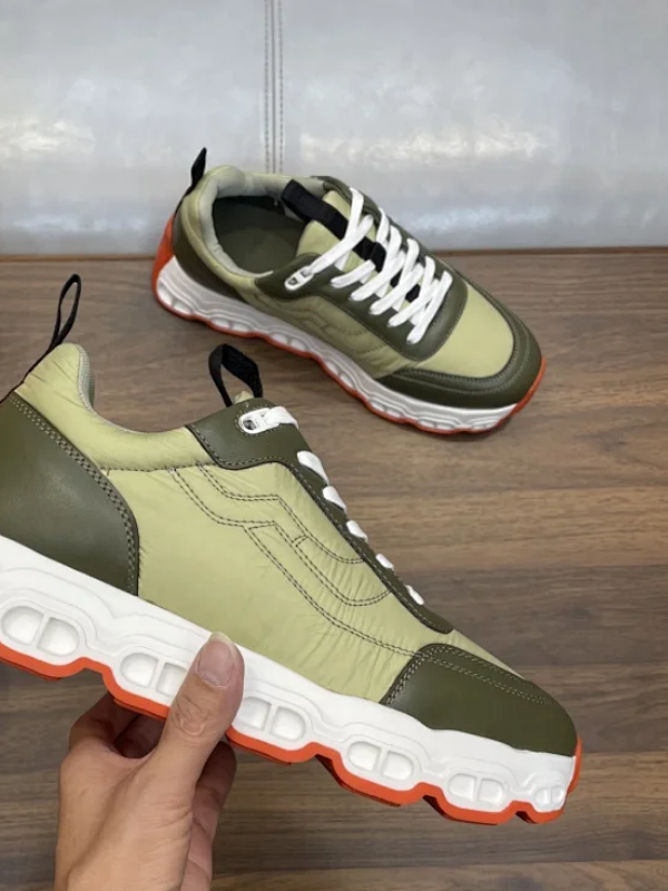 H&ermes - Sneakers | shoe size：38~46.     Whatsapp : +86  18802034431
