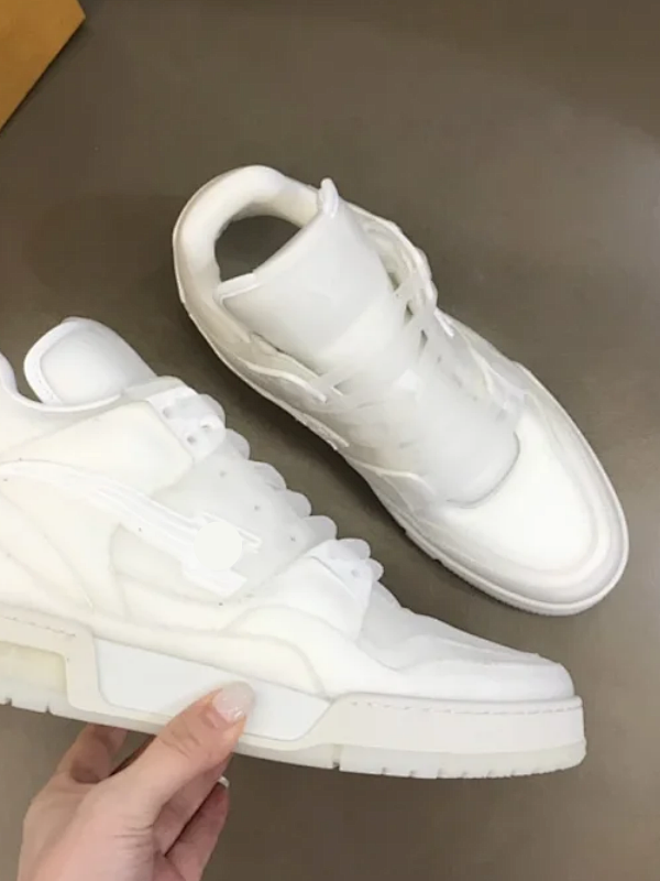 L@V   Sneakers |  shoes Size：38~44.(45，46 customized).