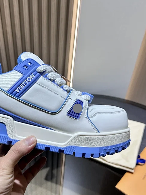 L@V  Trainer  Sneakers  | Women's shoes：35~39. Men's shoes：39~45.