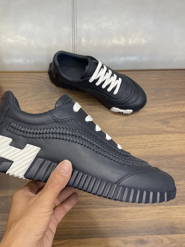 H&ermes - Sneakers | shoe size：38~46.     Whatsapp : +86  18802034431