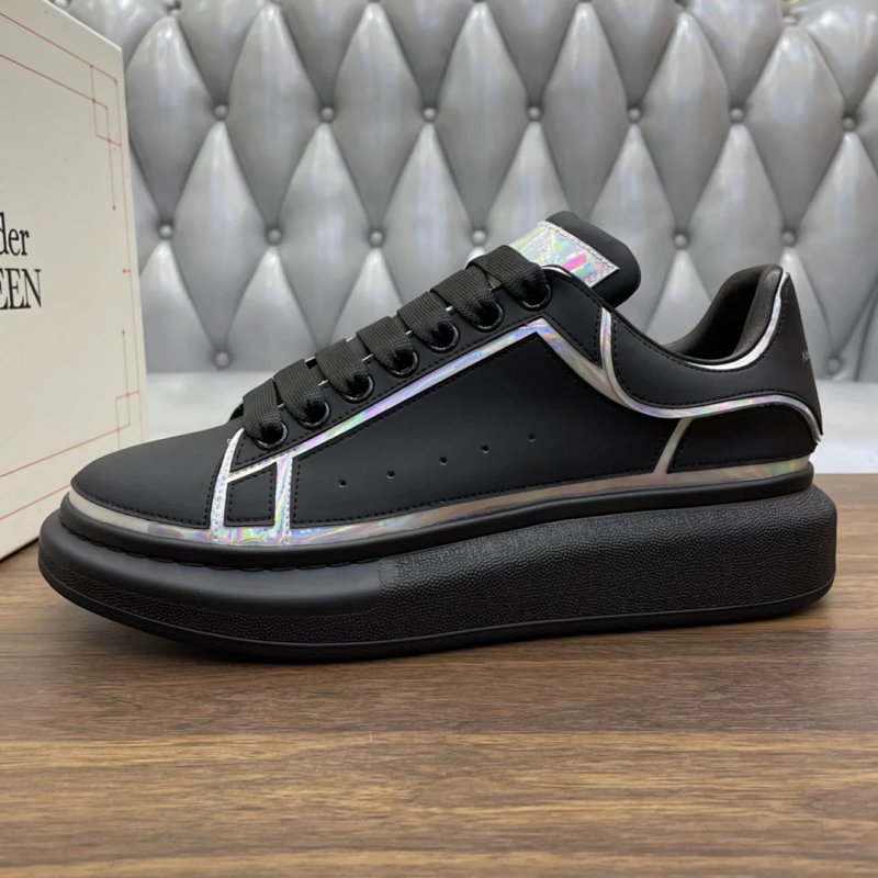 McQueen - Sneakers | Women's shoes：35~40. Men's shoes：38~47.