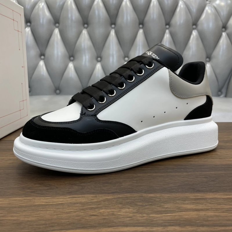McQueen - Sneakers | Women's shoes：35~40. Men's shoes：38~47.