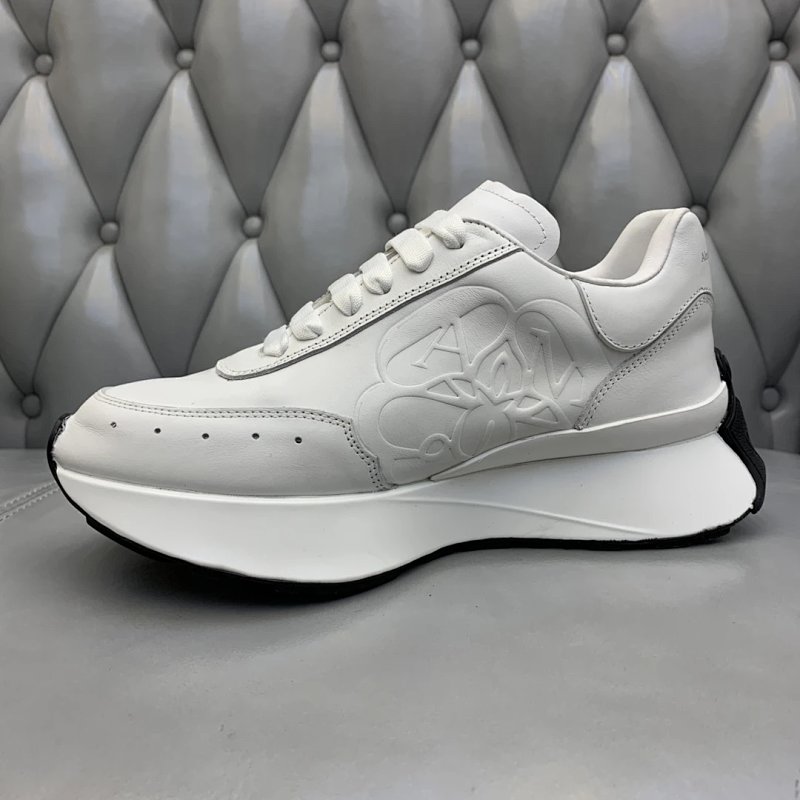McQueen - Sneakers | Women's shoes：35~40. Men's shoes：38~46.