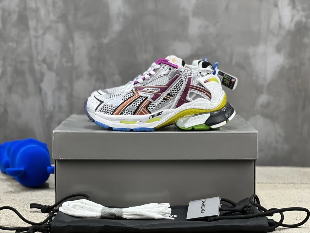 B*alenciaga Runner shoes 