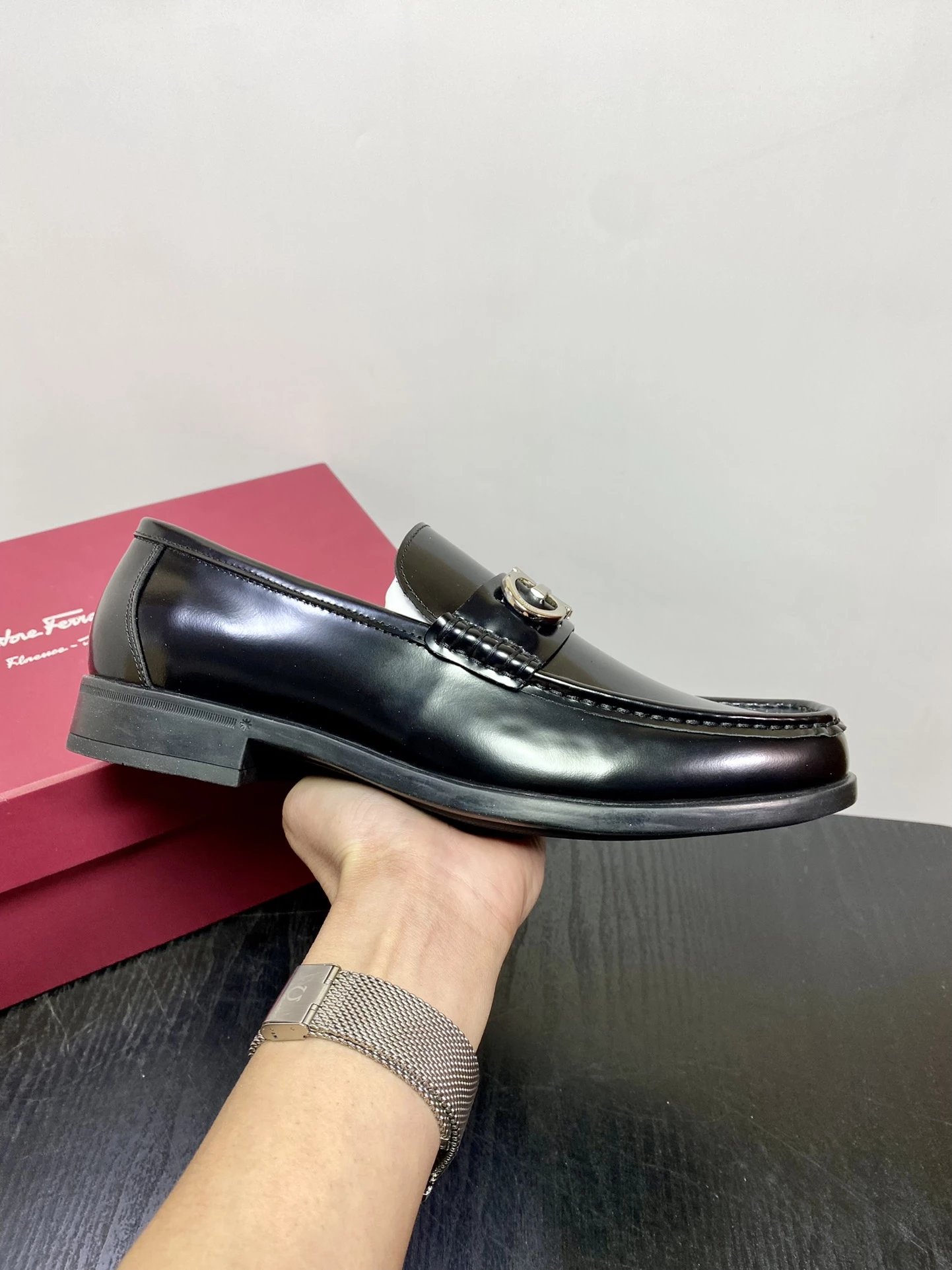 Salvatore Ferragamo Gancini Loafer Black Leather Loafers - 7