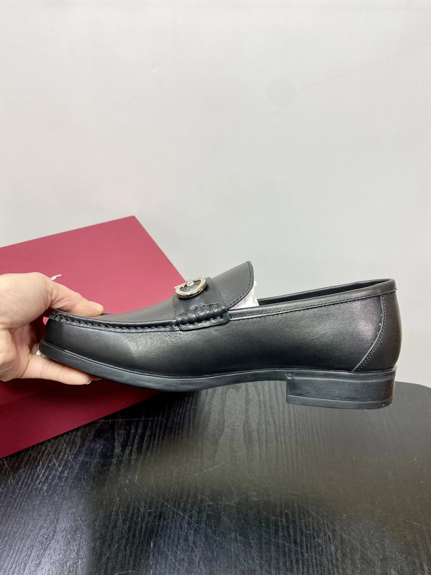 Salvatore Ferragamo Gancini Loafer Black Leather Loafers - 9
