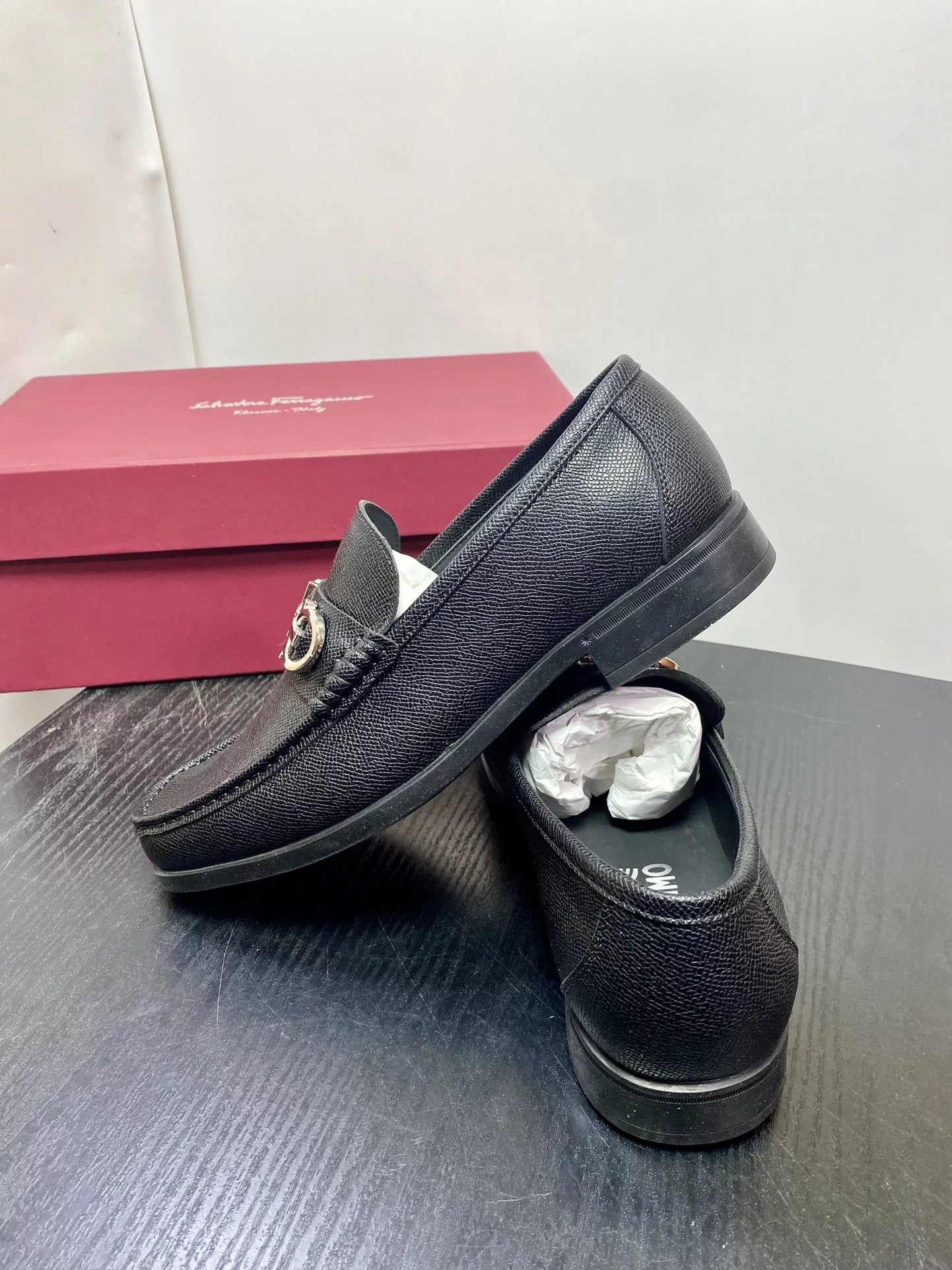 Salvatore Ferragamo Gancini Loafer Black Leather Loafers - 12