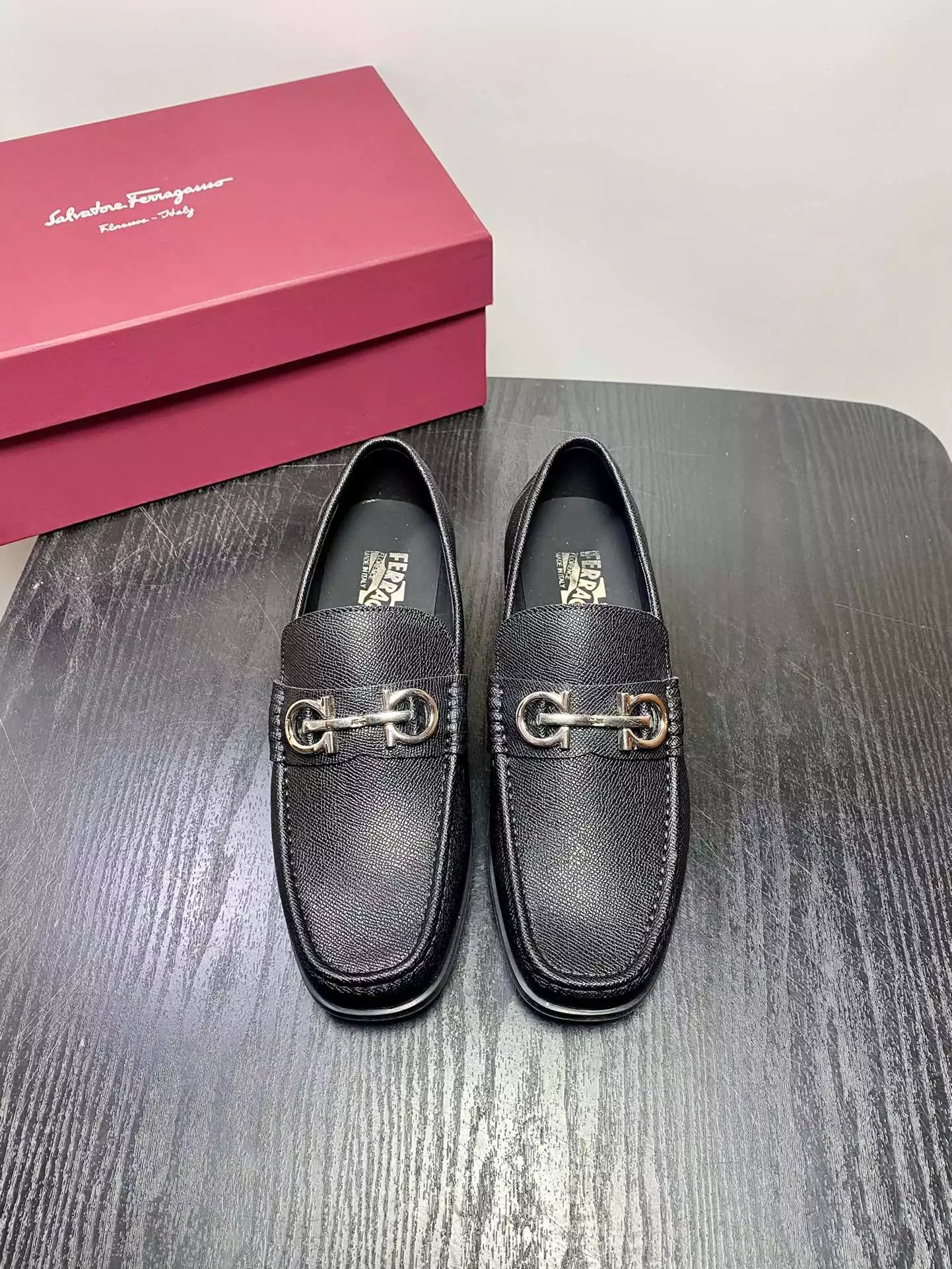 Salvatore Ferragamo Gancini Loafer Black Leather Loafers - 3