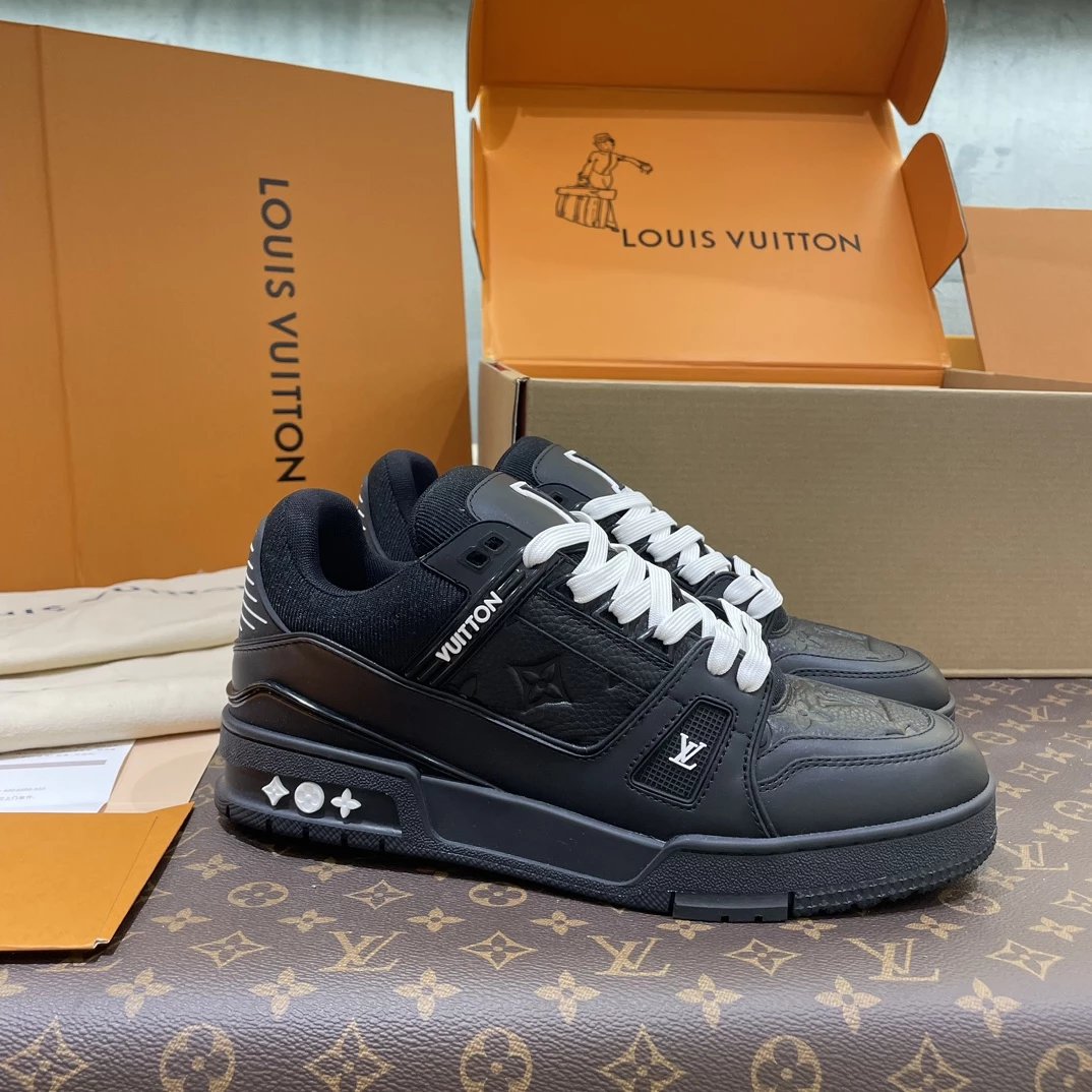 Louis Vuitton Sneakers