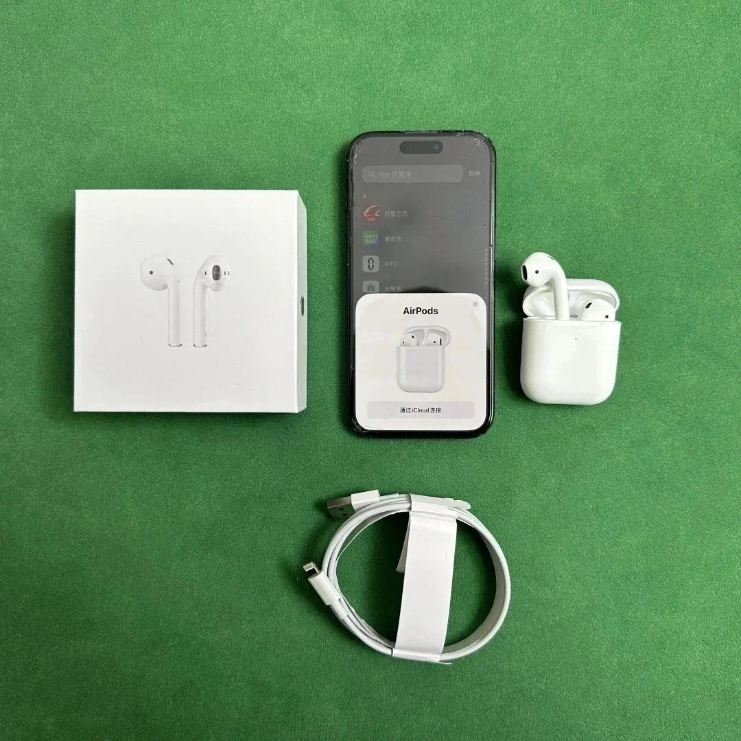 AirPods (2nd Generation)