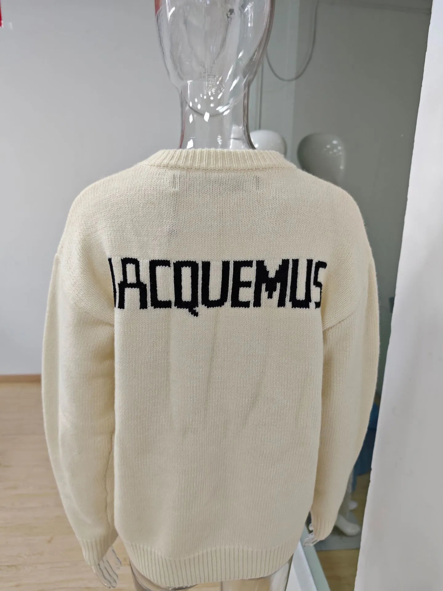 JQ sweater Enter my store, View more 1000+items
