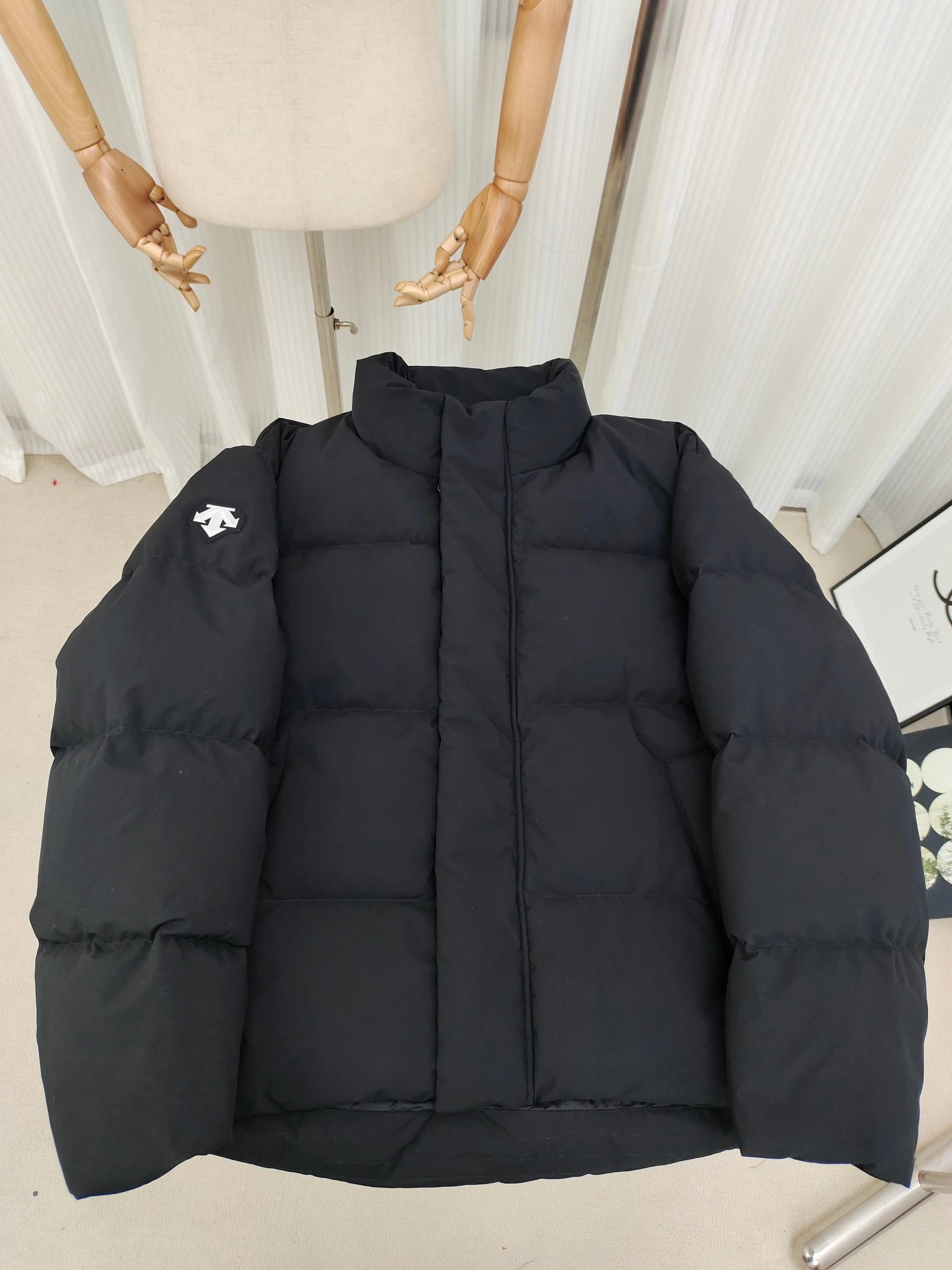 Descente jacket