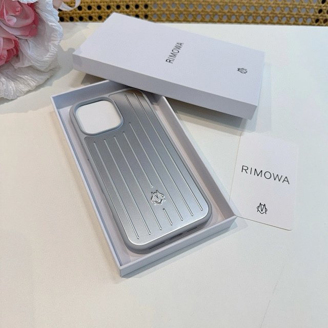 Moncler Phone Case: seller detail photo 6
