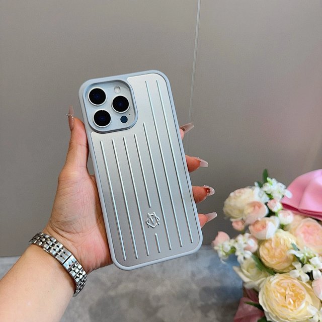 Moncler Phone Case: seller detail photo 4