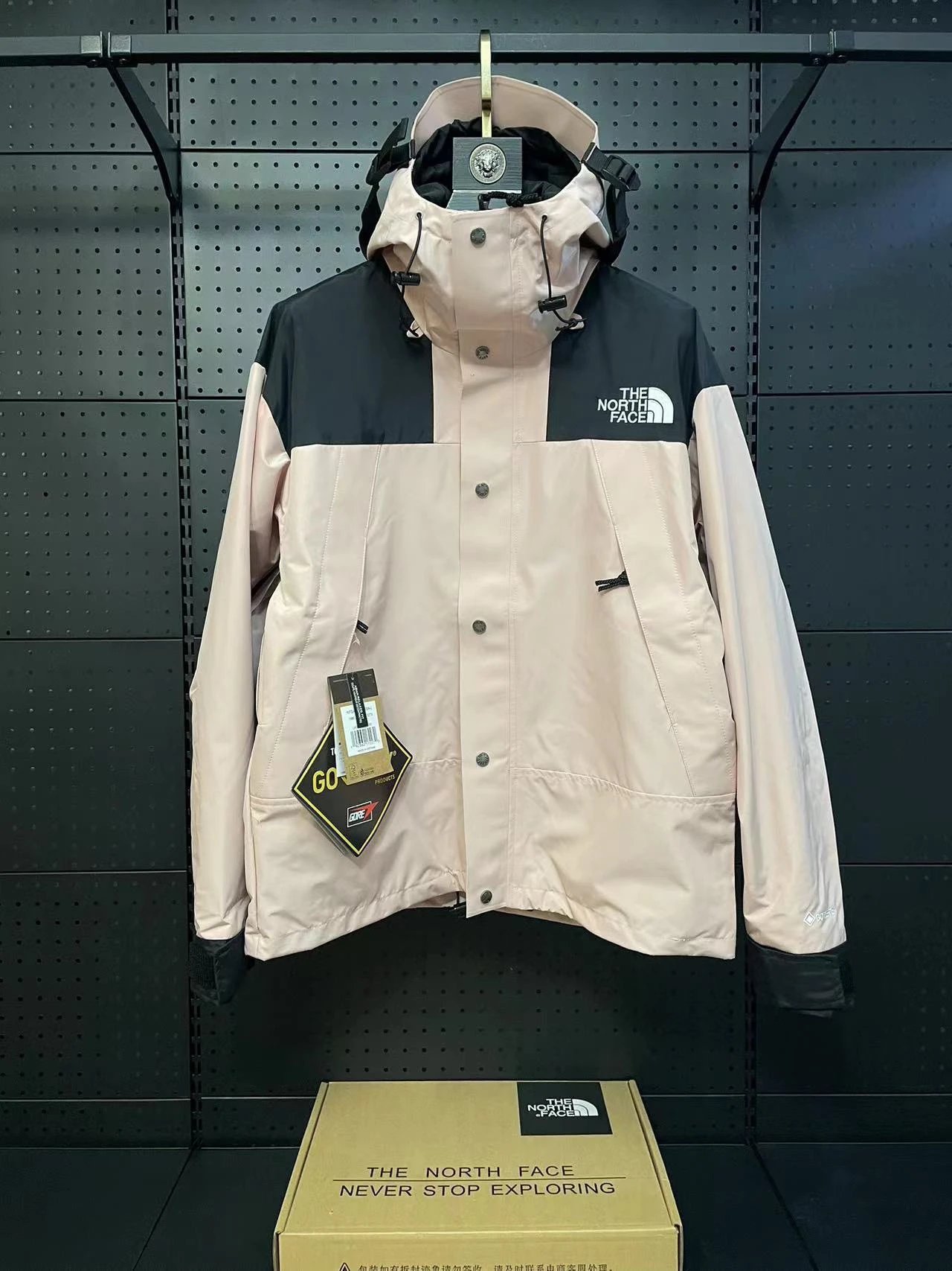 The North Face Mountain Down Jacket Gore-Tex Pink Black