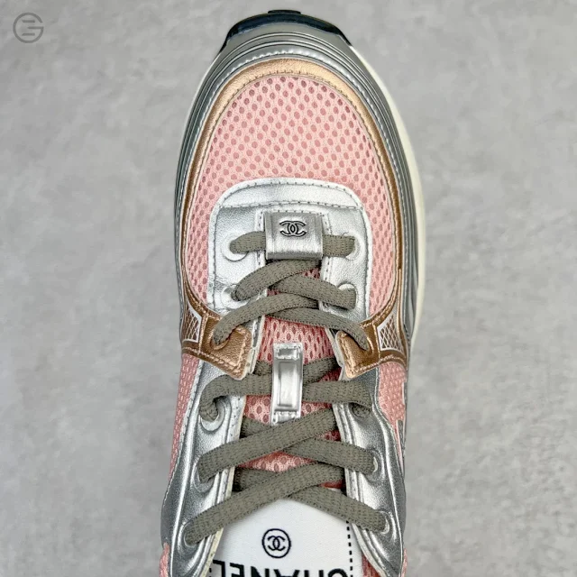 Chanel Sneakers G39792 mesh with interlocking CC logo product detail image 13