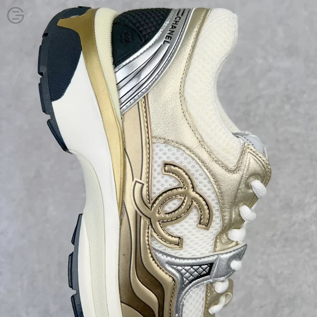 Chanel Sneakers G39792 mesh with interlocking CC logo product detail image 24